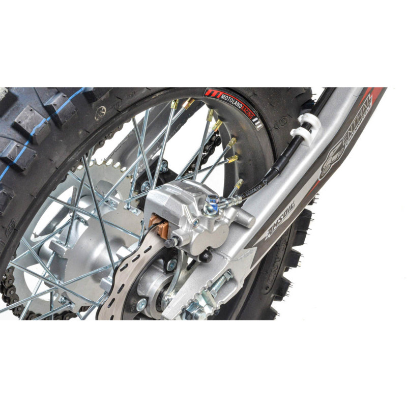 Легкий кроссовый мотоцикл Motoland XR 250 Lite для маневренной езды