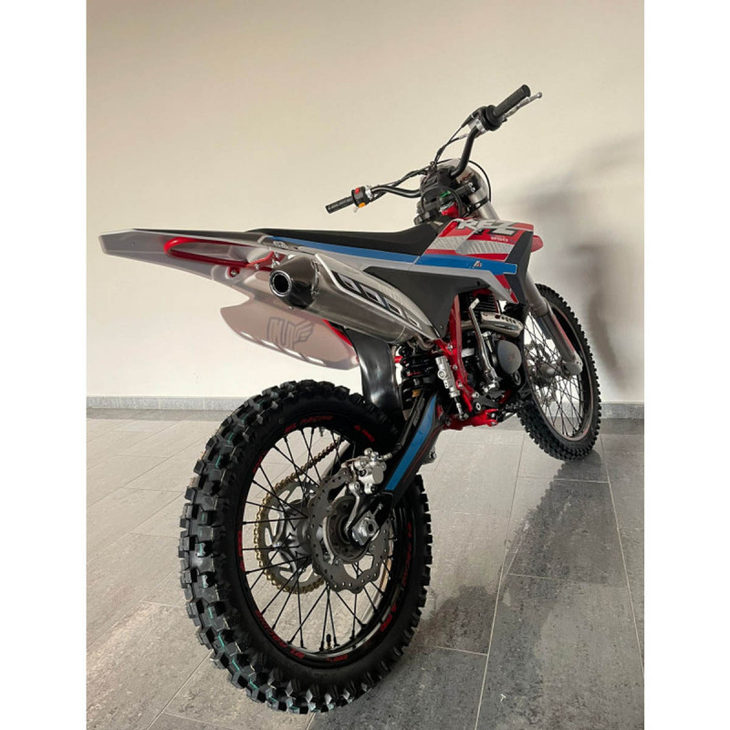 Мощный питбайк Apollo Thunder 250 для сложных трасс